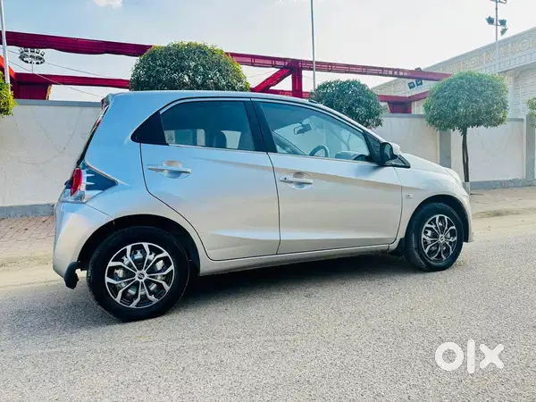  honda brio (2013)