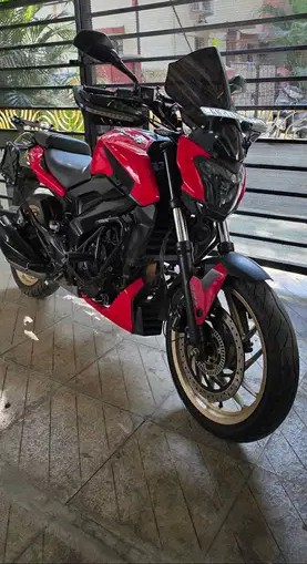 bajaj dominar 400 (2019)