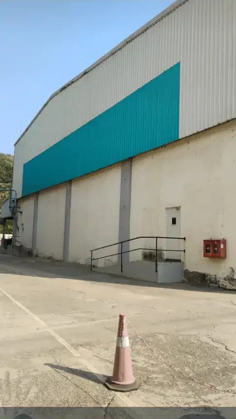 Open plot western express highway 3lakh per month