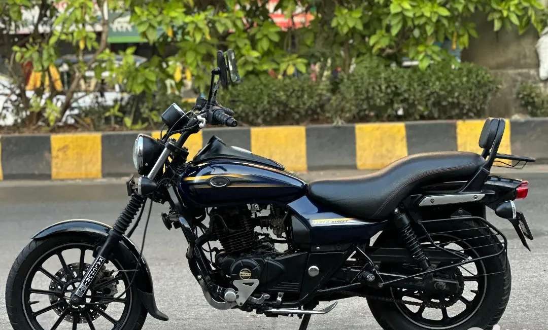 bajaj avenger street 150 [2018] (2016)