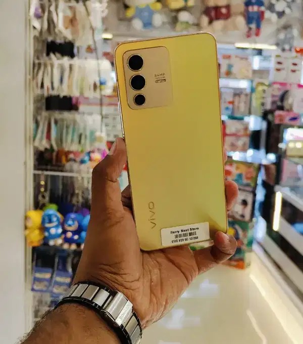 VIVO V23 5G 12/256GB - PRISTINE CONDITION MOBILE WITH BILL.