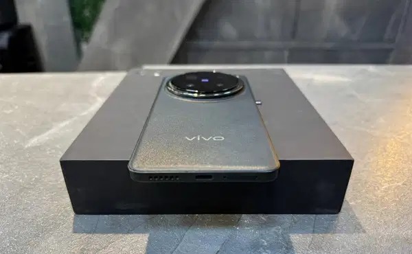 Vivo X200 Pro black 16/512GB In Mint Condition