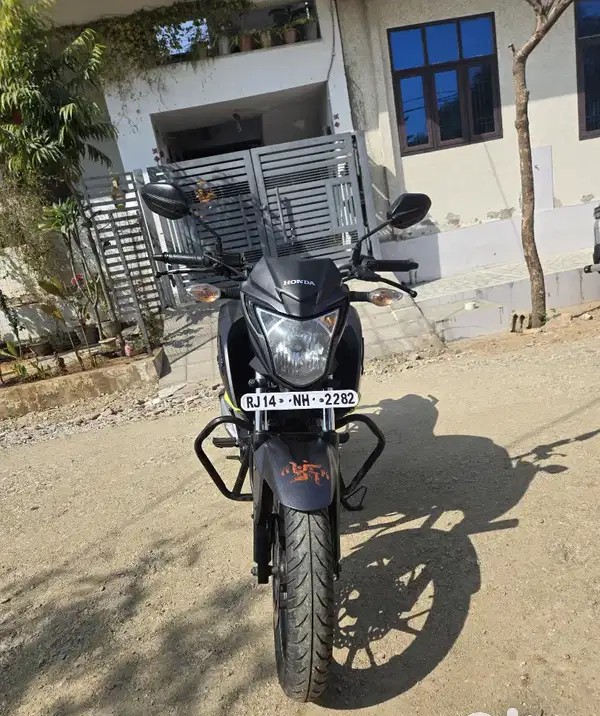 honda cb hornet 160r