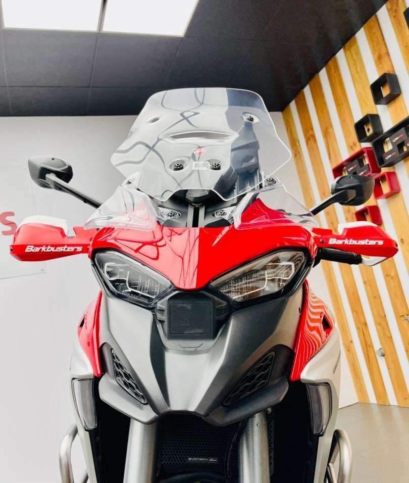 ducati multistrada v4 (2021)