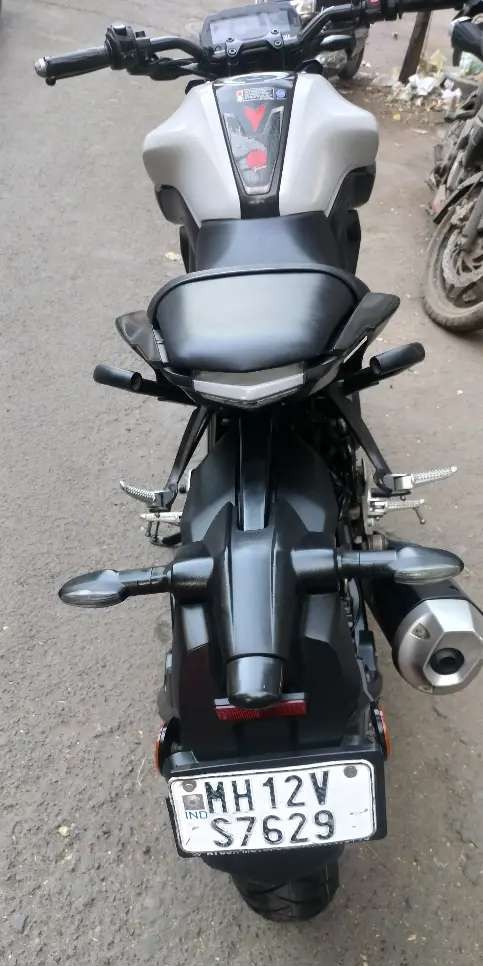 yamaha mt 15 (2023)