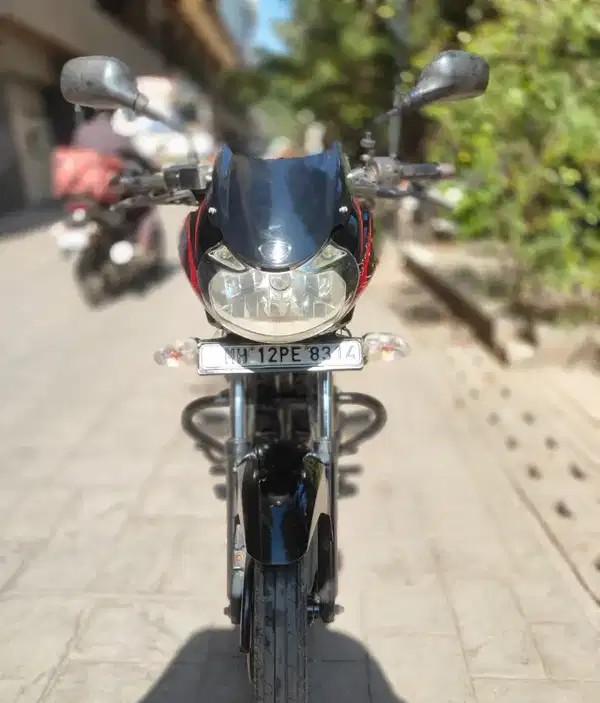 bajaj discover 150 (2017)