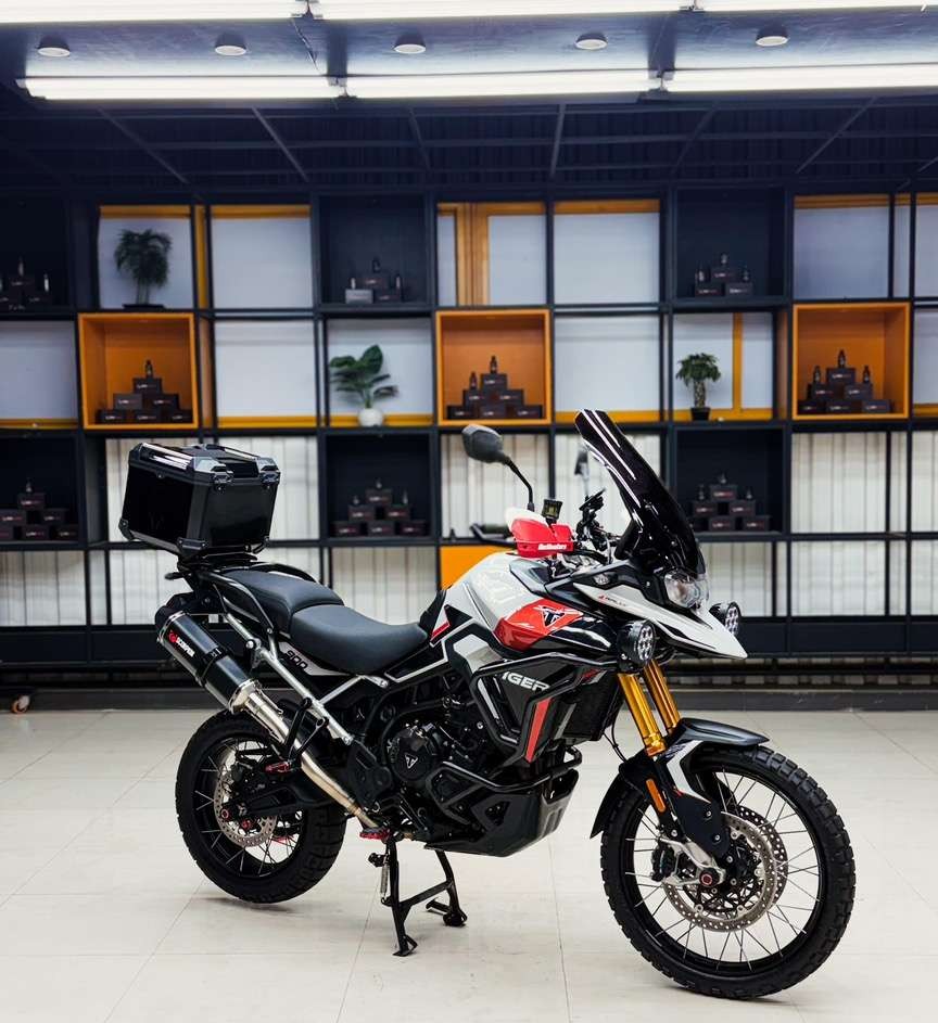 triumph tiger 900 (2024)