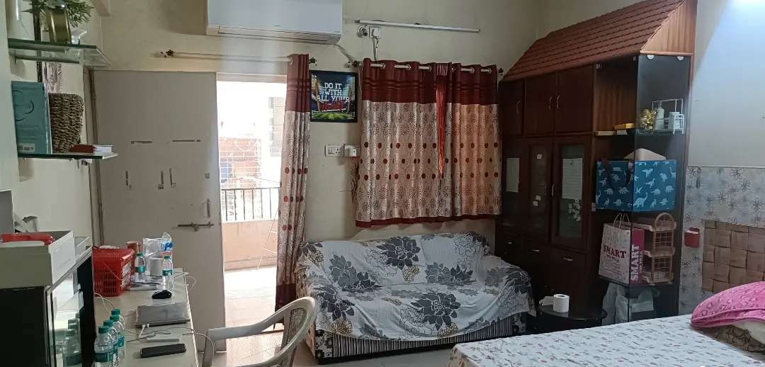 2 BHK - 2 Bathroom - 1100 sqft 2BHK For Sale Sun City Ambegaon budruk We have good options in same ar