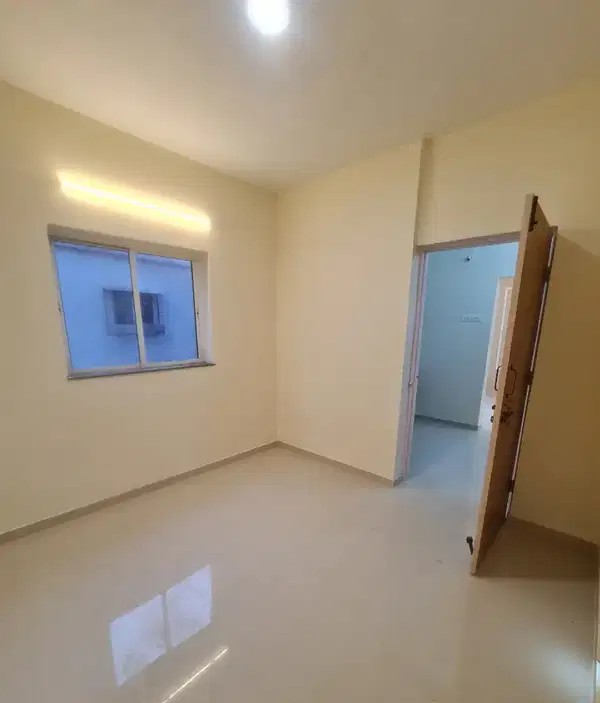 2 BHK - 2 Bathroom - 500 sqft Front Side, Main Road, Full ventilation 1 BHK FOR sale