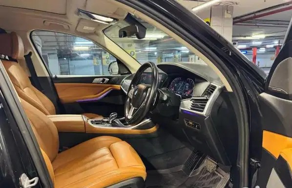 bmw x7 (2019)