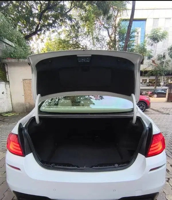 bmw 5 series (2016)