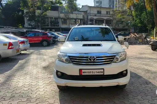 toyota fortuner (2014)
