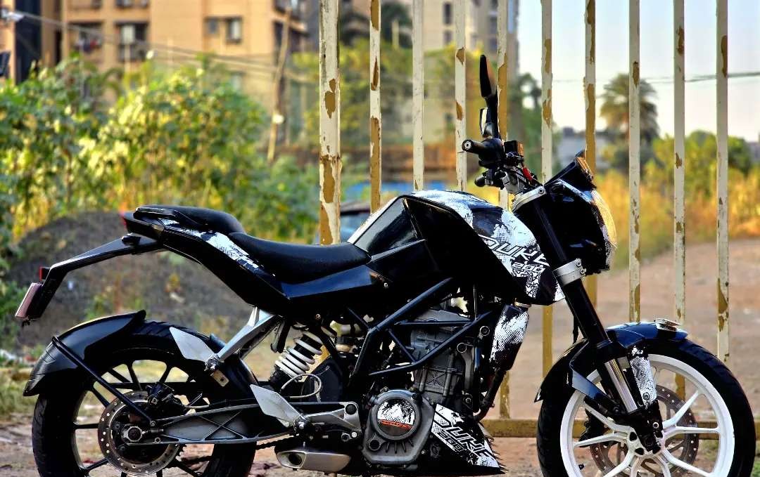 ktm duke 200 (2017)