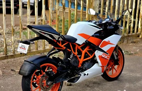 ktm rc 200 (2019)