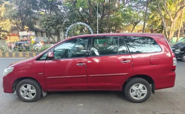 toyota innova (2008)