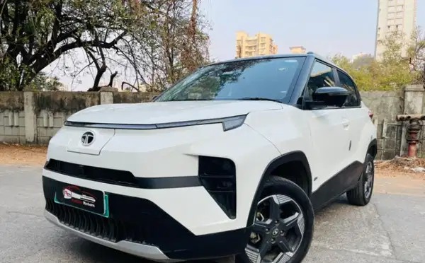 tata punch ev (2024)