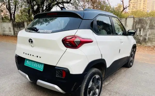 tata punch ev (2024)