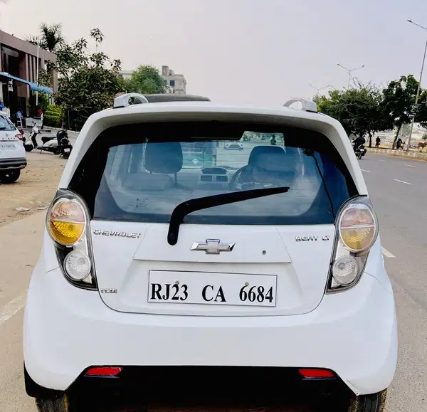 chevrolet beat (2012)