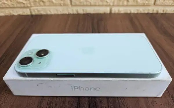 iPhone 15 128GB Storage, Green Color Excellent Condition With Box Kit