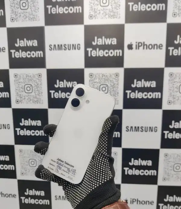 APPLE IPHONE 16 128GB WHITE BT:-97% WITH APPLE CARE PLUS TILL NOVEMBER